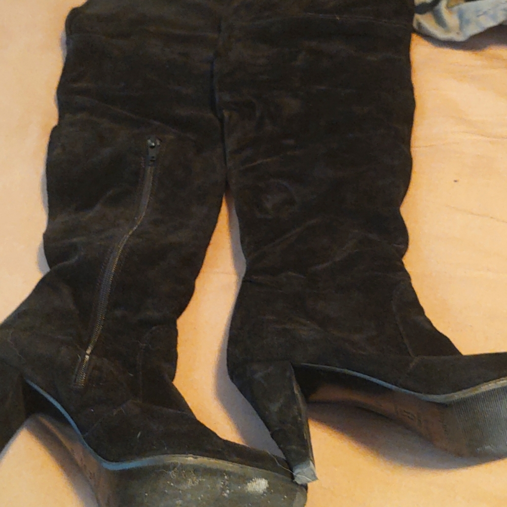 Black boots